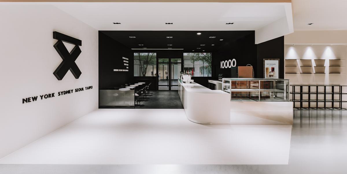 Ten Thousand Coffee|黑白|27坪