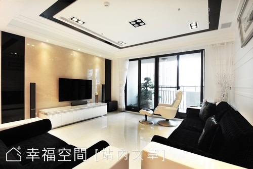 黑白底蘊 時尚小奢華