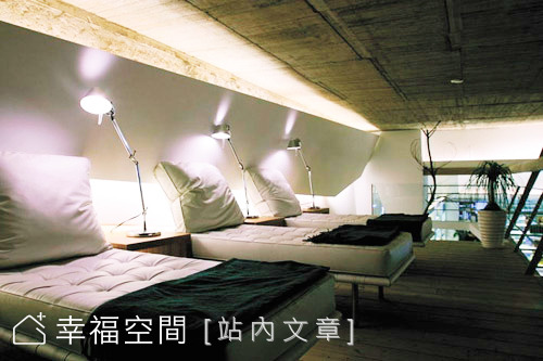 太貼心 書店讓你躺著看書