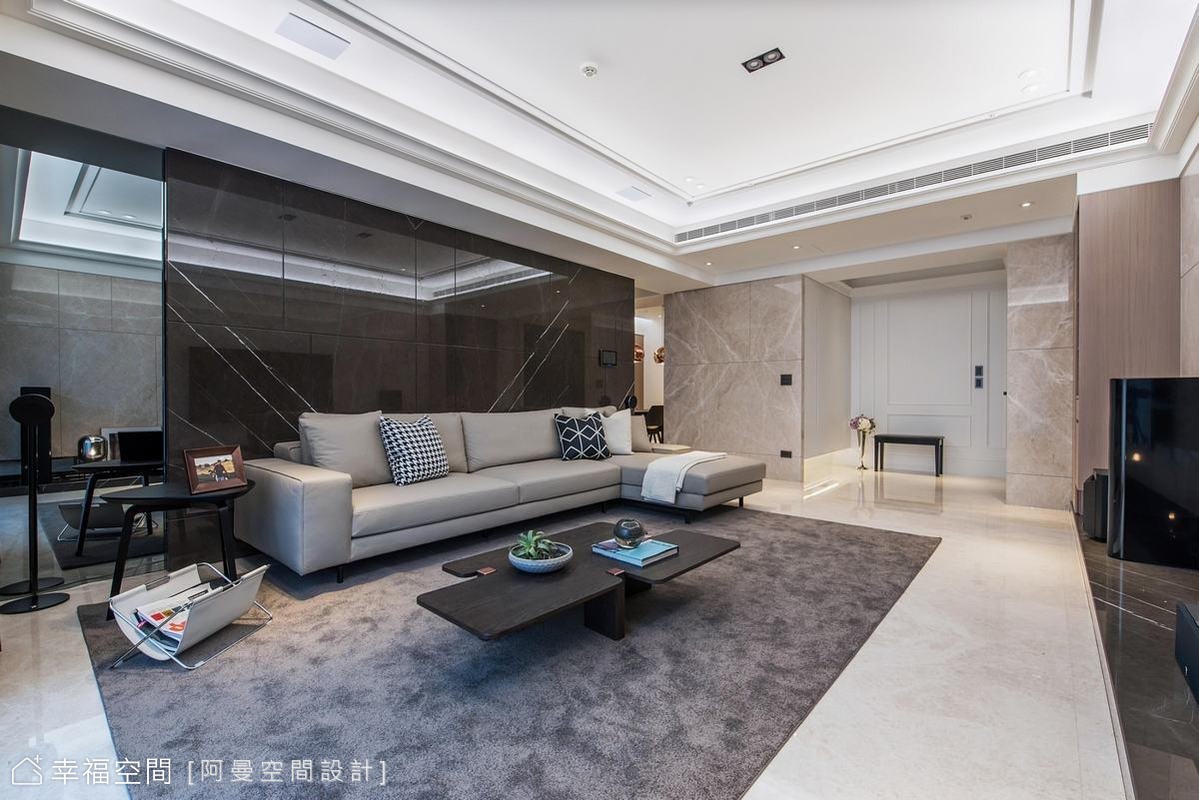 層次鮮明  現代輕時尚