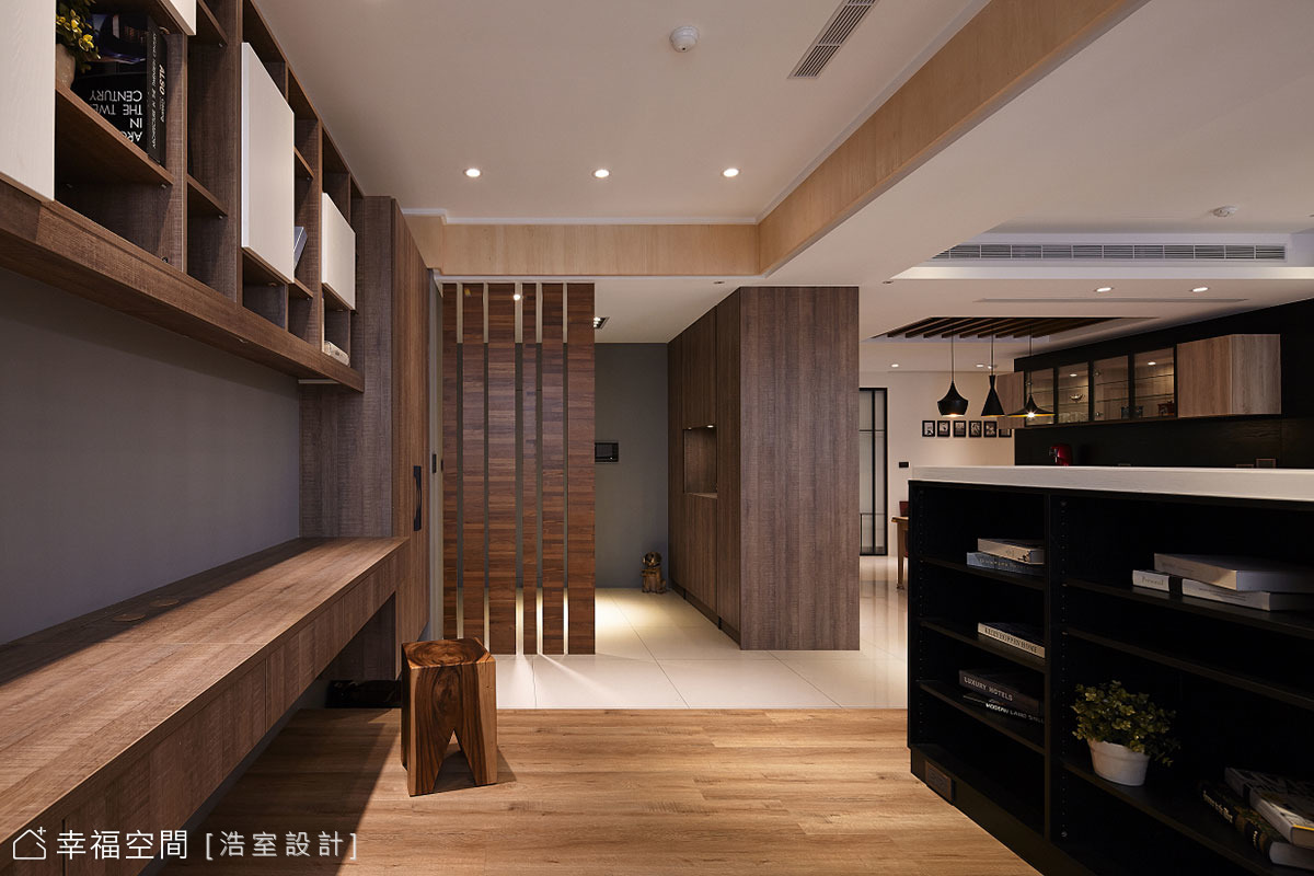 玄關與餐廳