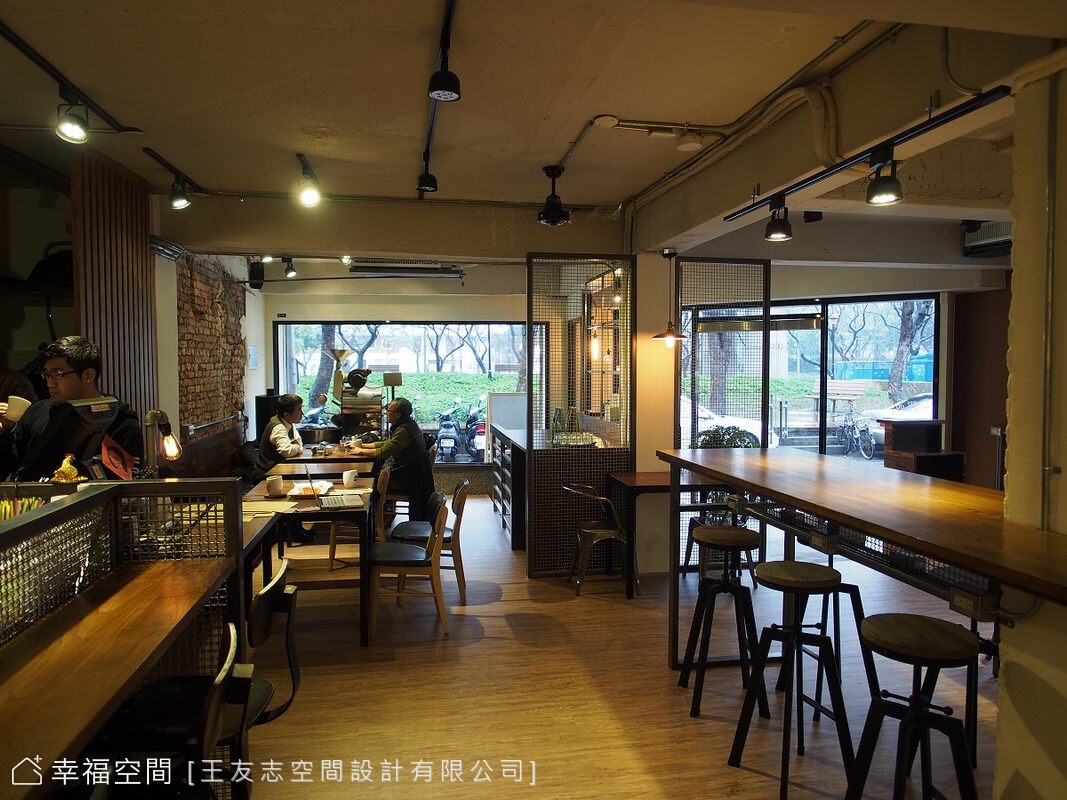 後工業人文知性 醇厚咖啡香
