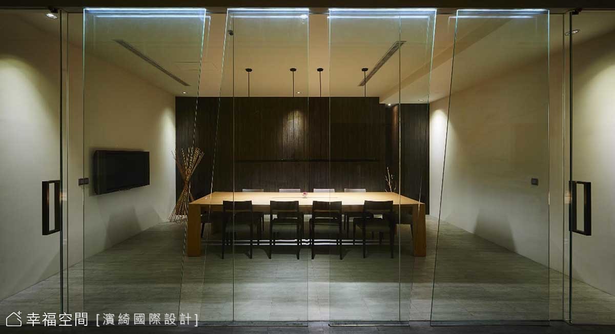 地景變風景 超現實辦公空間