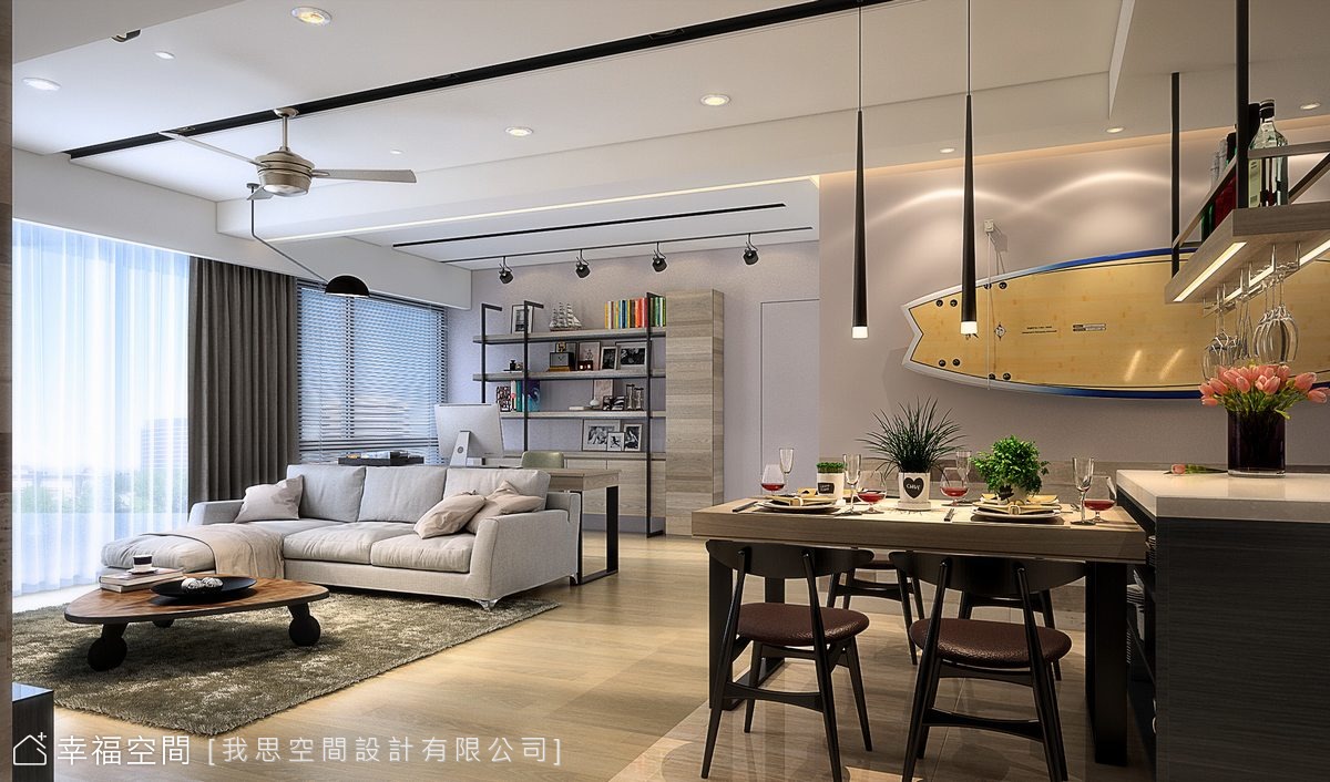 從不同角度看客廳，電視牆的設計與整體空間風格一致。