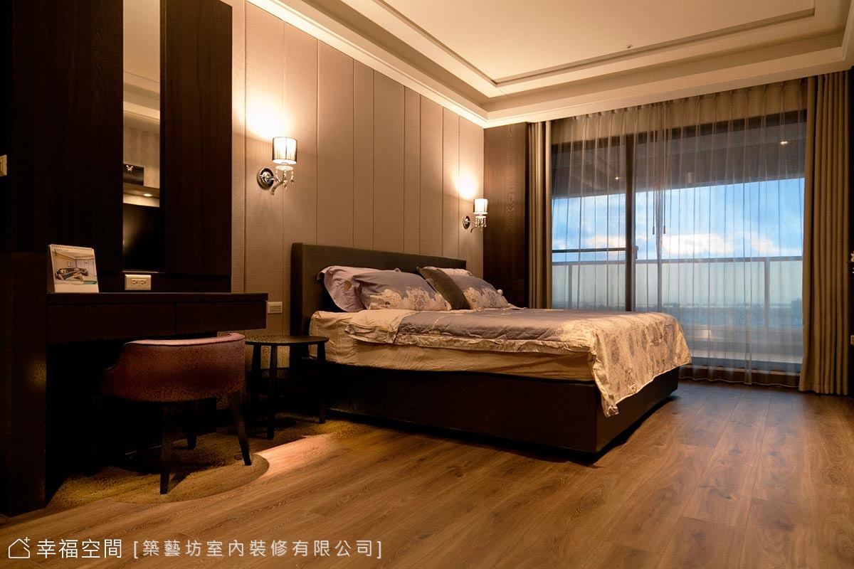 主臥化妝台