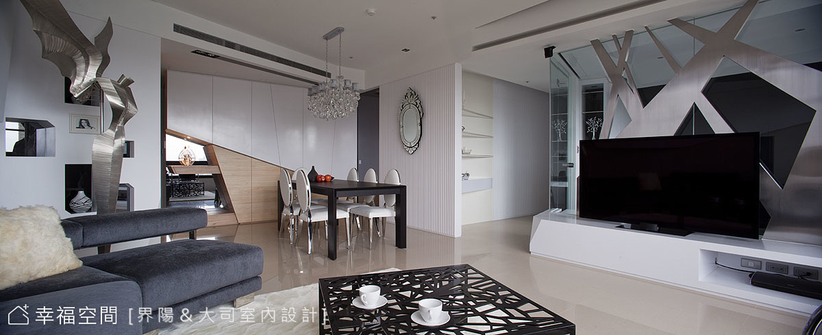 客廳望向餐廳(2)