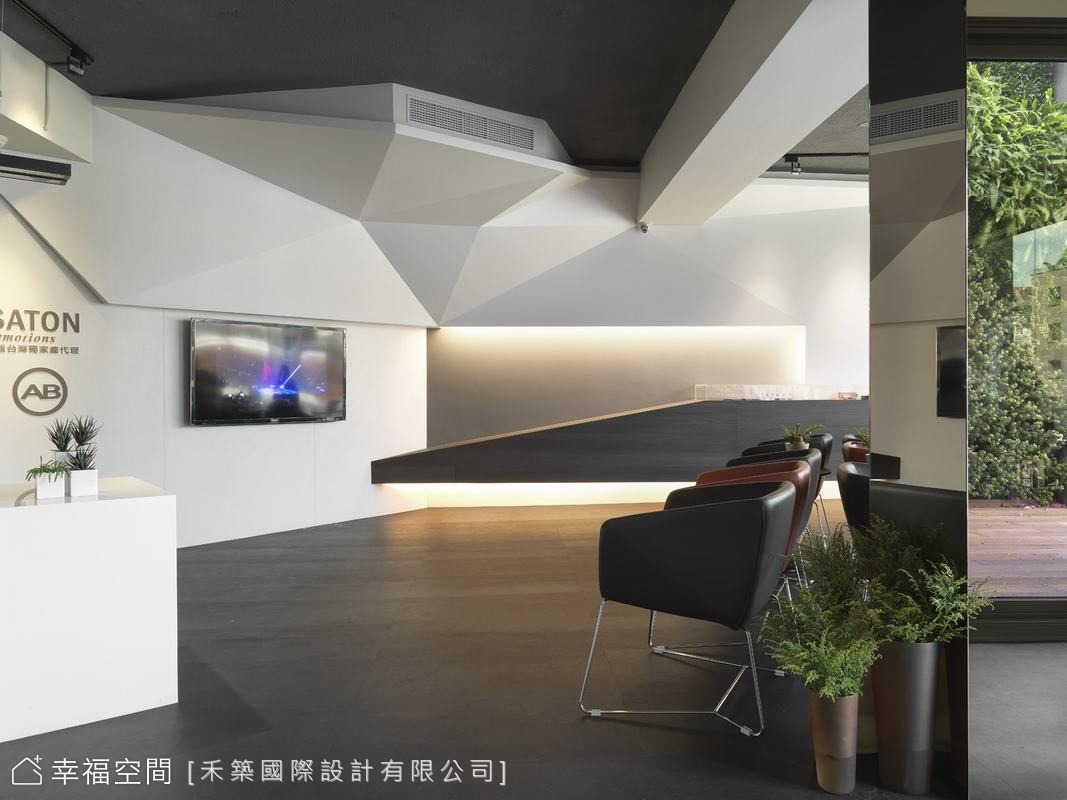 斜向軸線