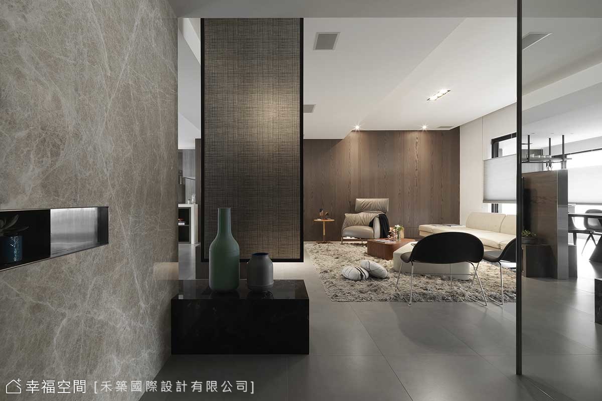 簡約中的知性觸覺