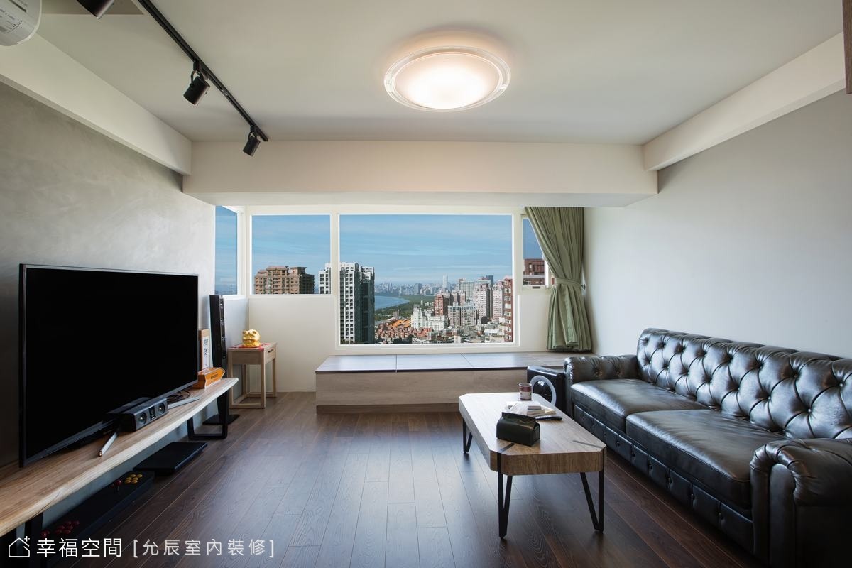 坐擁淡海一線美景 質樸輕工業宅