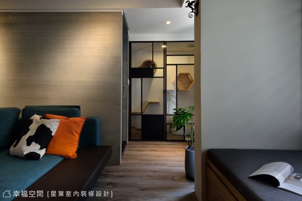 與喵星人的家，30年老屋化身微工業美宅
