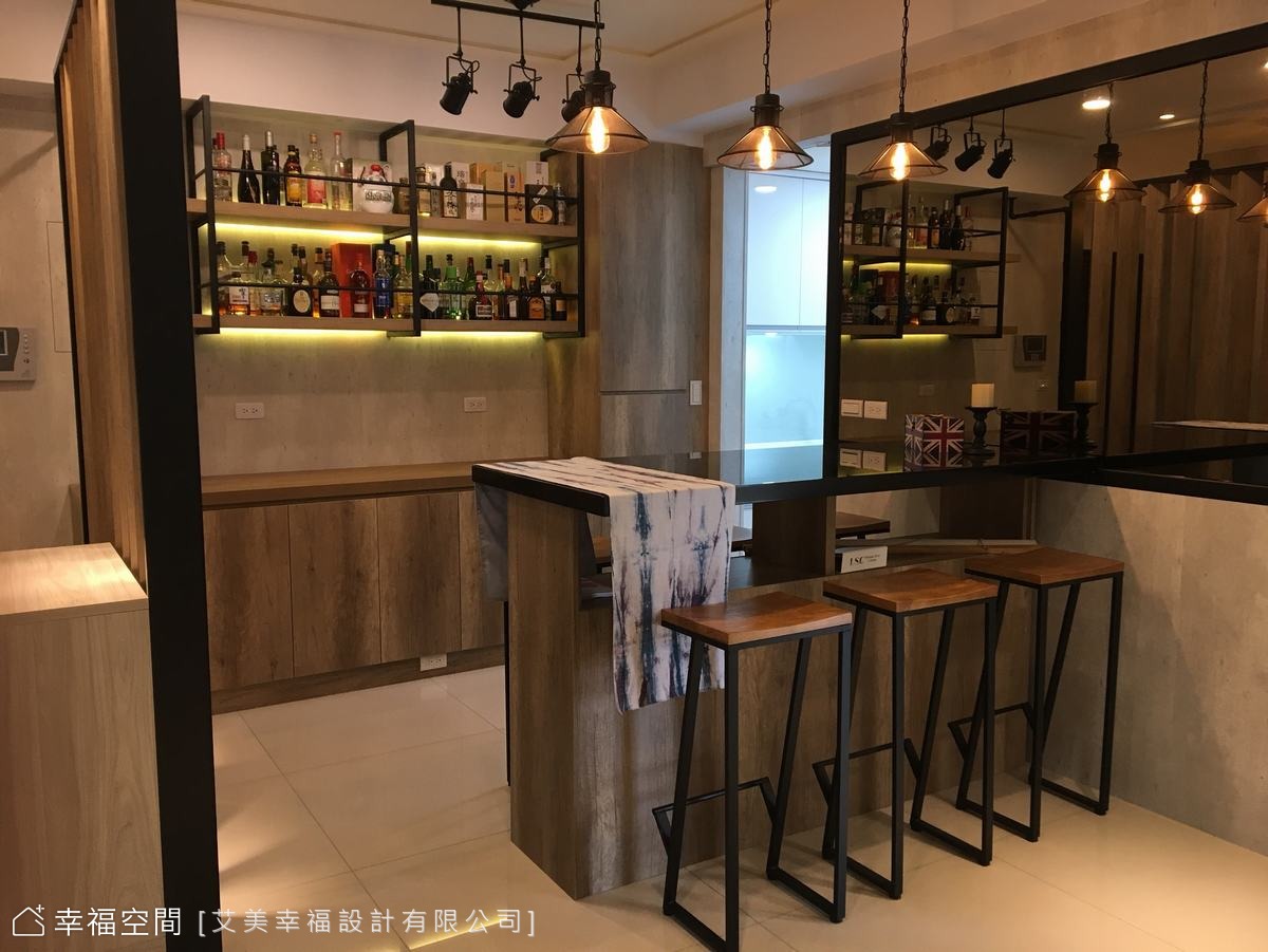 英式Bistro與藏酒展示櫃