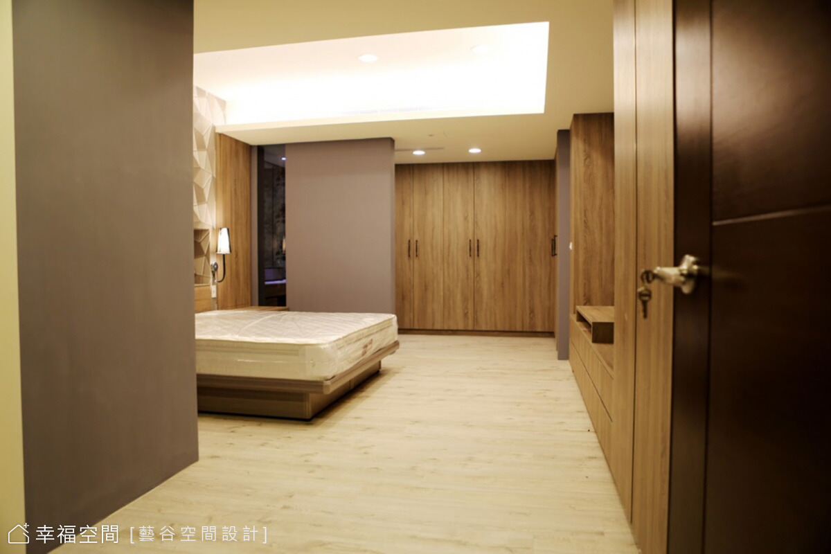 主臥房