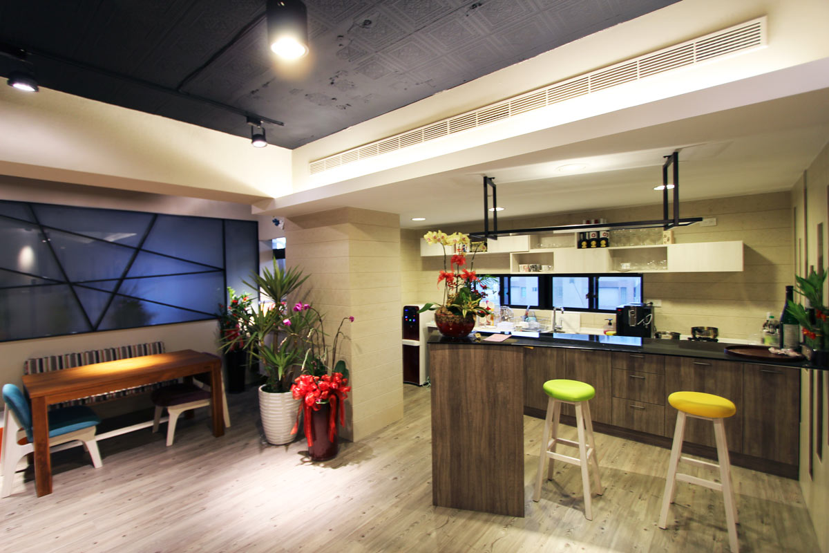 王牌大律師 像家一樣的office