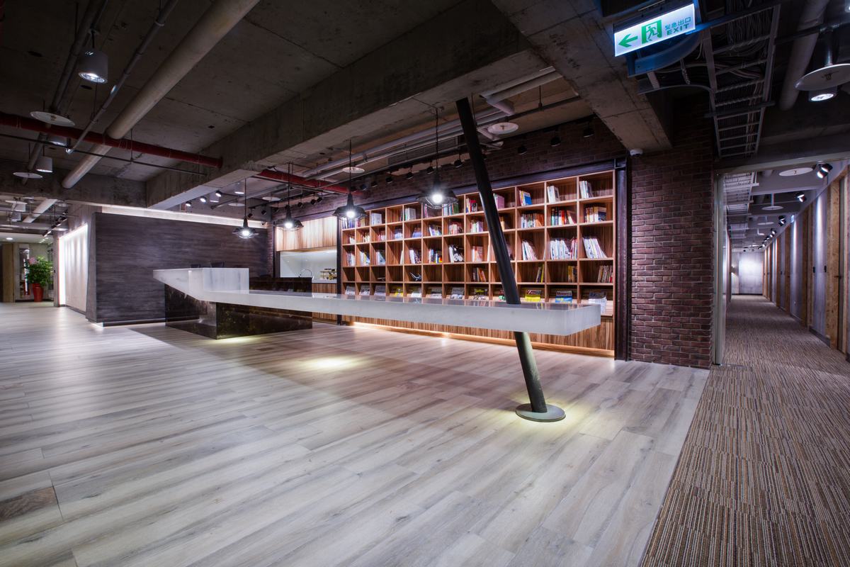 台北市鼎鼐商務中心小巨蛋1館
