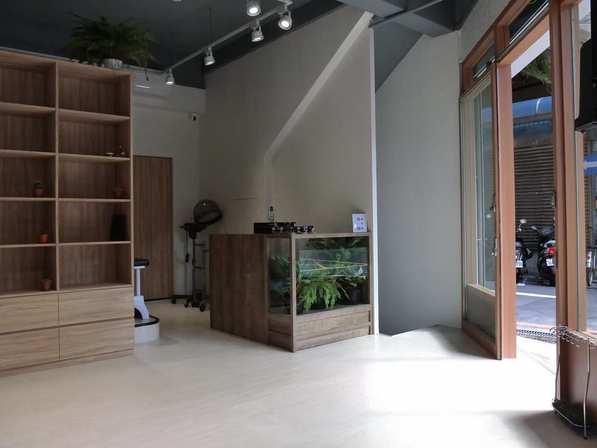 Urban Jungle 都市中的叢林 悠閒的暫時逃離喧囂｜工業風｜20坪
