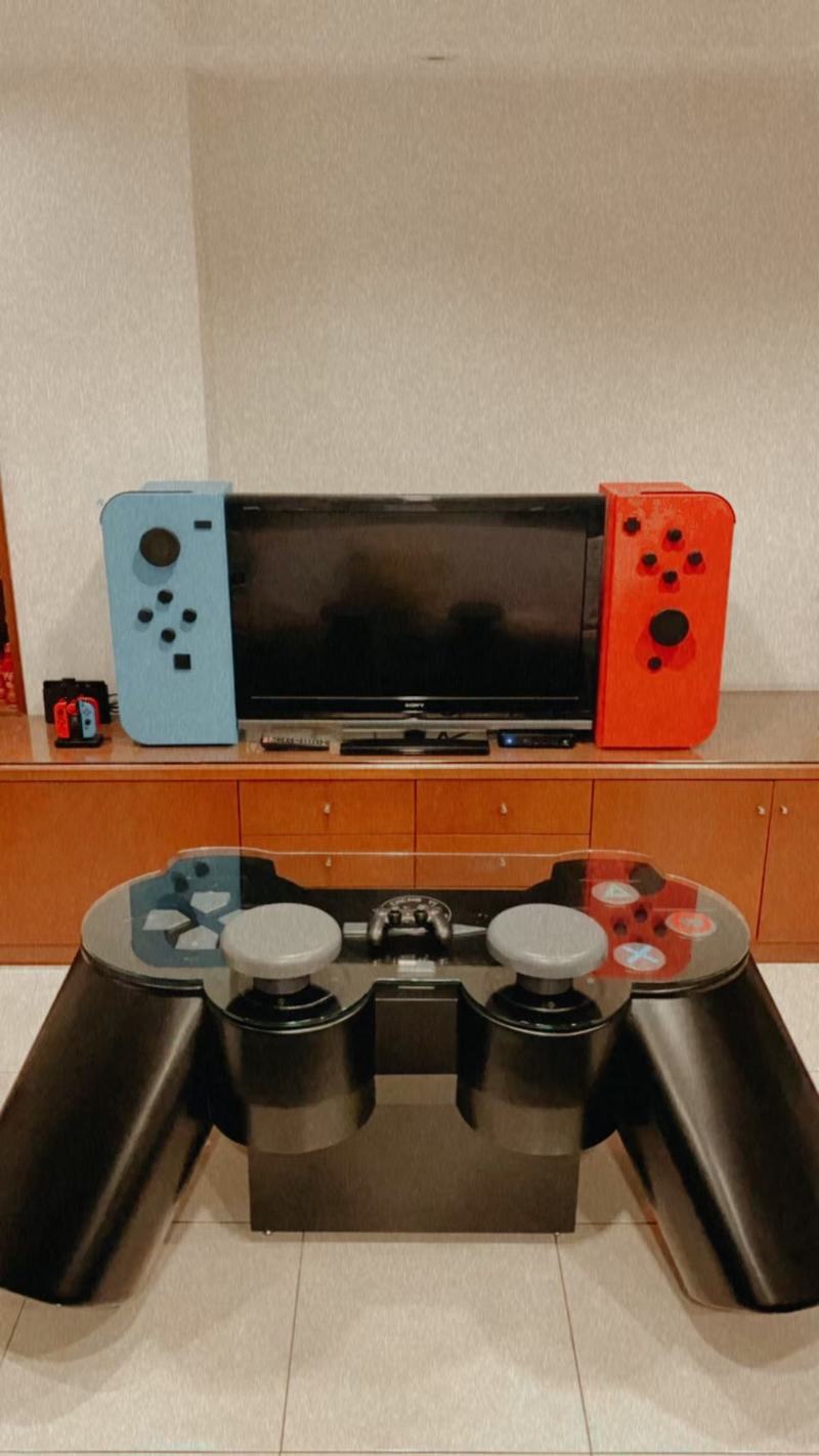 來看看大人的遊戲室囉！